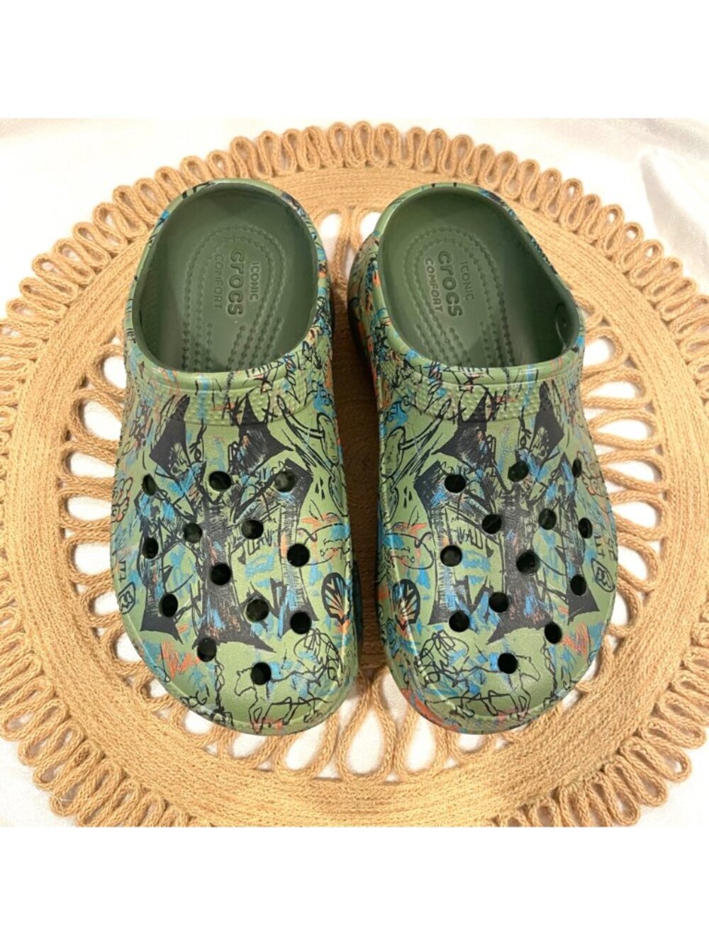 CROCS X MOWALOLA Bae Clog Forest Size W5 - Picture 3 of 10